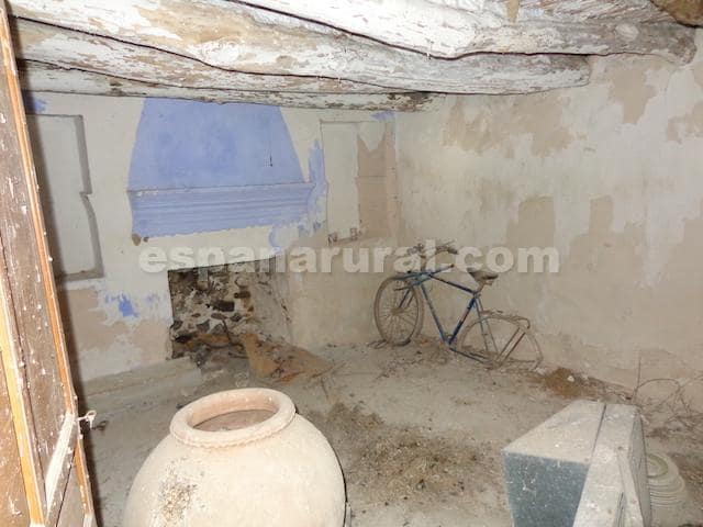 6 slaapkamer Finca/Landhuis te koop in Arboleas - € 69.950 (Ref: 5827924)