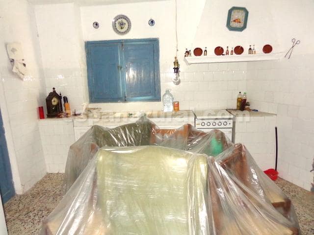 7 makuuhuone Omakotitalo myytävänä paikassa Sufli - 53 000 € (Ref: 6073140)