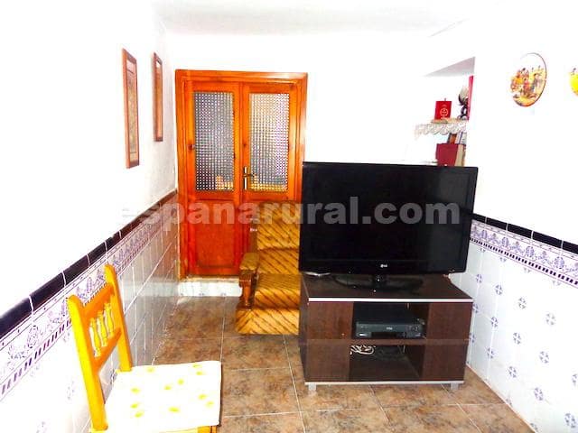 4 soveværelse Byhus til salg i Sufli - € 75.000 (Ref: 6082486)