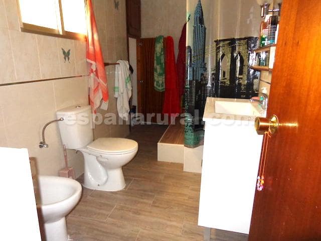 4 soverom Hus til salgs i Sufli - € 63 000 (Ref: 6095623)