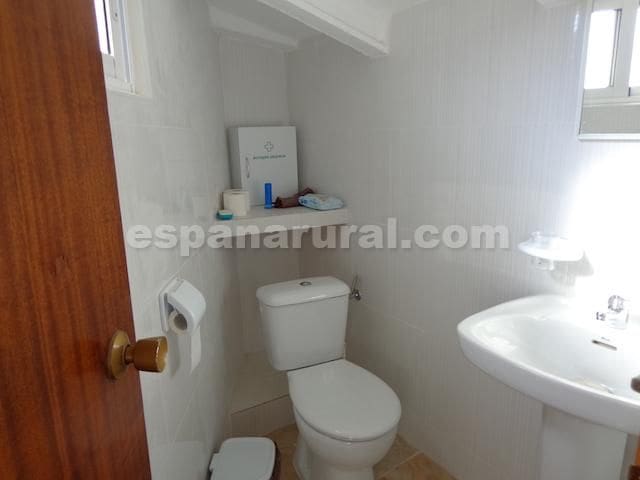 4 bedroom Finca/Country House for sale in Cantoria - € 89,950 (Ref: 6444242)