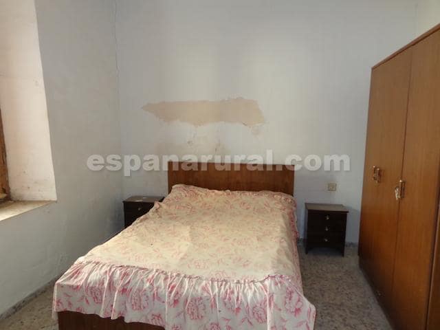 5 camera da letto Casa in vendita in Cantoria - 45.000 € (Rif: 6502853)