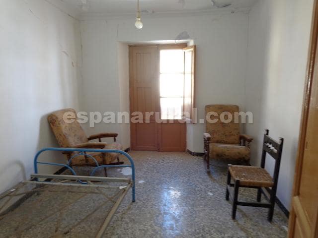 5 camera da letto Casa in vendita in Cantoria - 45.000 € (Rif: 6502853)