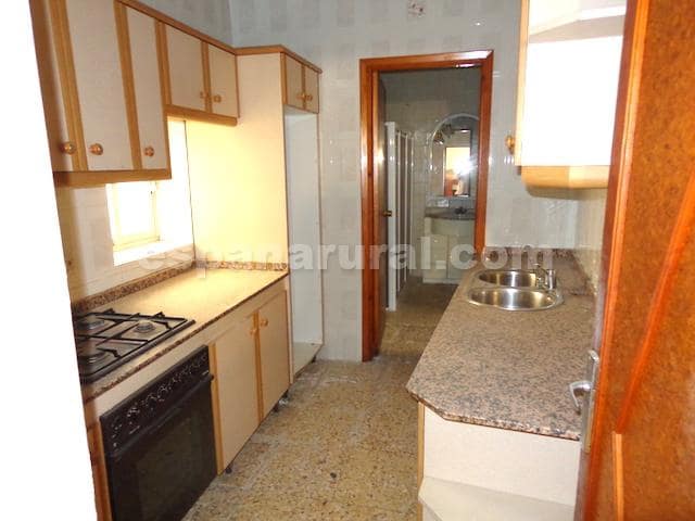 7 soveværelse Byhus til salg i Somontín - € 45.000 (Ref: 6765034)