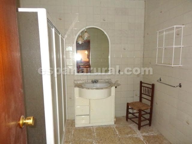 7 soveværelse Byhus til salg i Somontín - € 45.000 (Ref: 6765034)