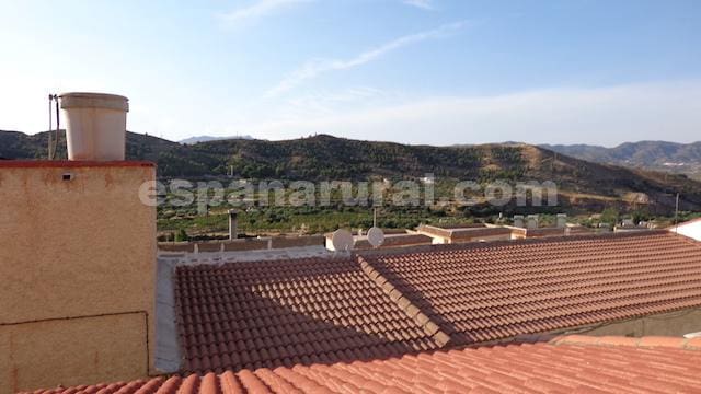 5 soveværelse Byhus til salg i Sufli - € 75.000 (Ref: 7026310)