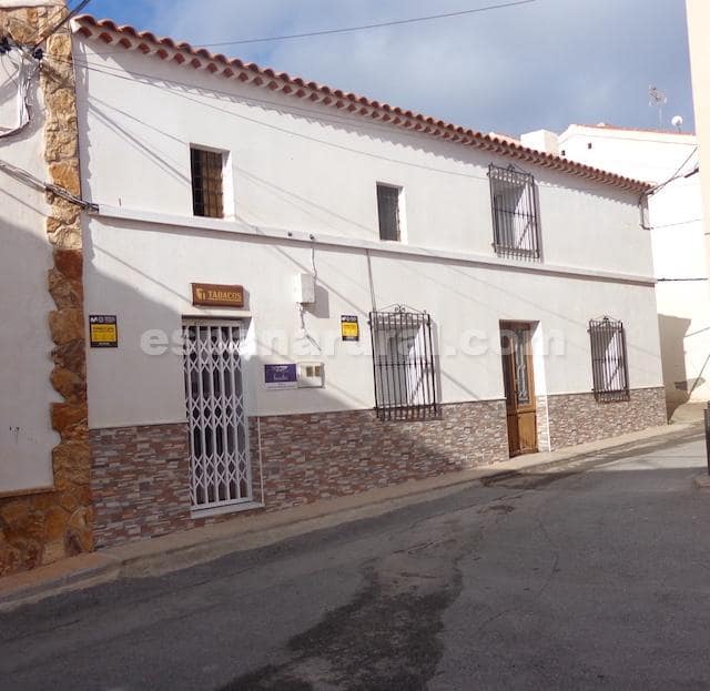 4 bedroom Townhouse for sale in Albox - € 65,000 (Ref: 7394728)