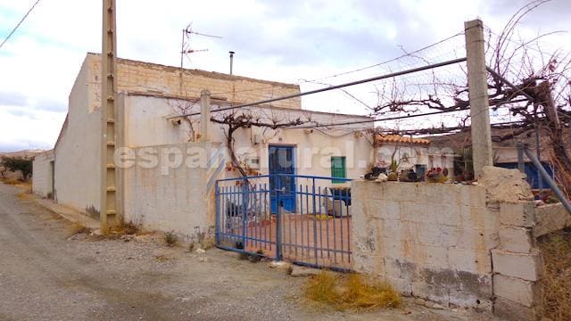 4 soverom Finca/Herregård til salgs i Huercal-Overa - € 105 000 (Ref: 7446731)