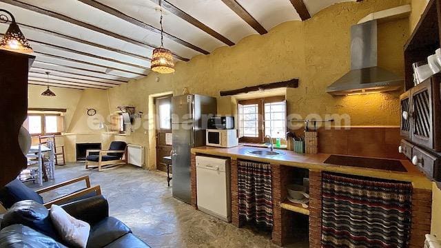 8 soveværelse Virksomhed til salg i Taberno med swimmingpool - € 450.000 (Ref: 7567812)