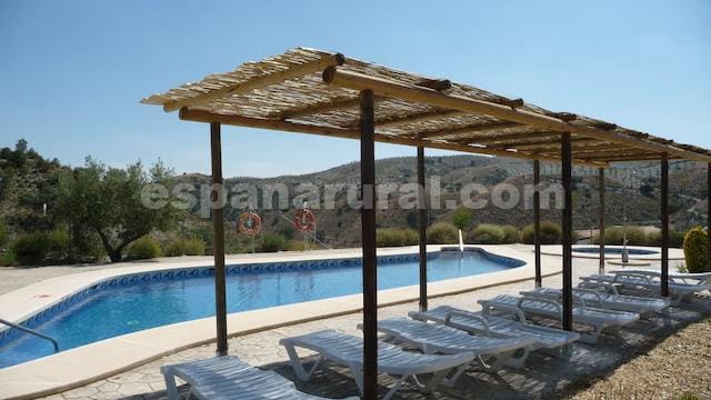 8 soveværelse Virksomhed til salg i Taberno med swimmingpool - € 450.000 (Ref: 7567812)