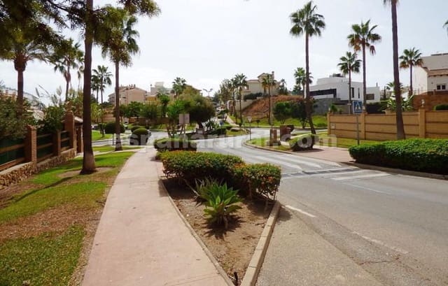 Ubebygd land til salgs i Benalmádena pueblo, Benalmádena - € 299 000 (Ref: 7621751)