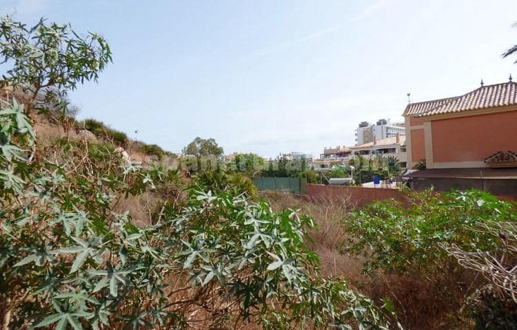 Grunde uden byggetilladelser til salg i Benalmadena - € 299.000 (Ref: 7621751)