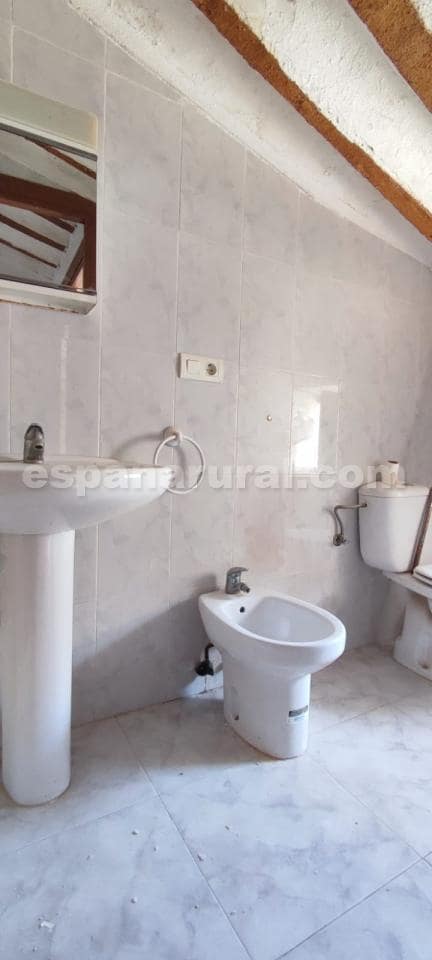 5 soveværelse Byhus til salg i Macael - € 80.000 (Ref: 7717126)