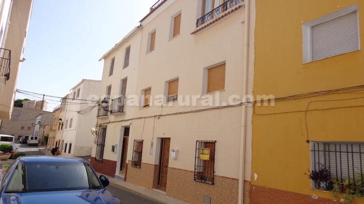 5 soveværelse Byhus til salg i Tijola - € 78.000 (Ref: 7772824)