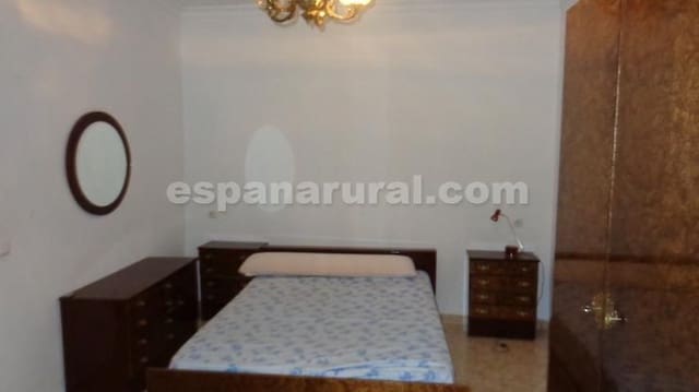 5 soveværelse Byhus til salg i Tíjola - € 78.000 (Ref: 7772824)