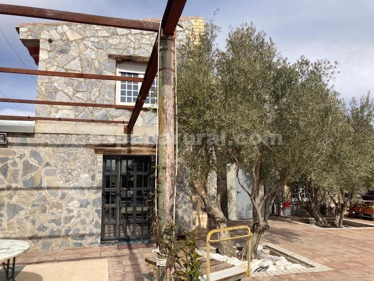 4 sovrum Finca/Hus på landet till salu i Baza med pool - 450 000 € (Ref: 7890180)