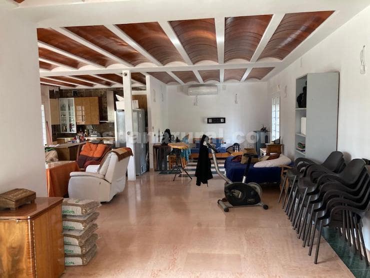 4 sovrum Finca/Hus på landet till salu i Baza med pool - 450 000 € (Ref: 7890180)