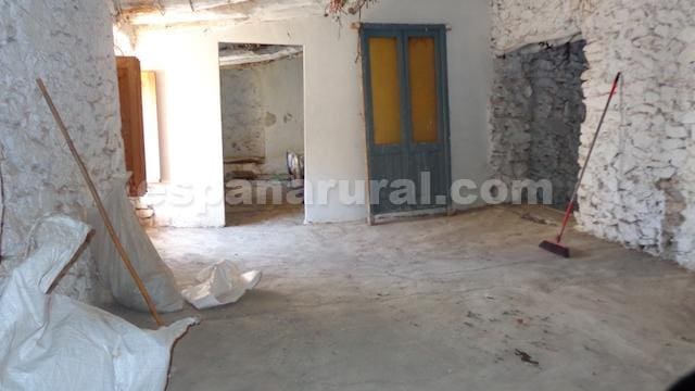 2 slaapkamer Finca/Landhuis te koop in Oria - € 45.000 (Ref: 7936094)