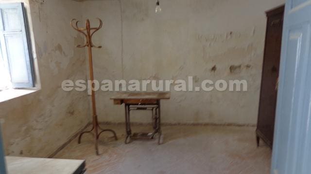 2 slaapkamer Finca/Landhuis te koop in Oria - € 45.000 (Ref: 7936094)