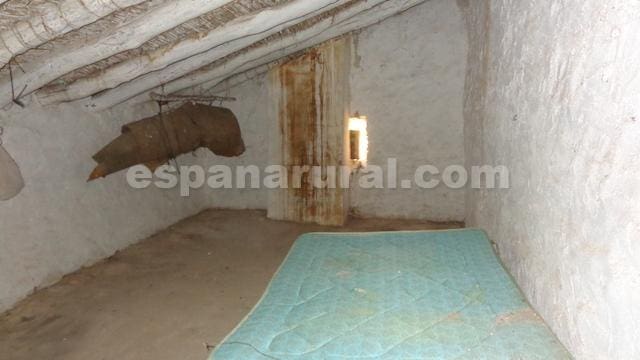 2 slaapkamer Finca/Landhuis te koop in Oria - € 45.000 (Ref: 7936094)