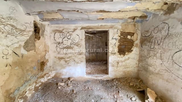 3 slaapkamer Finca/Landhuis te koop in Albox - € 56.000 (Ref: 7947392)