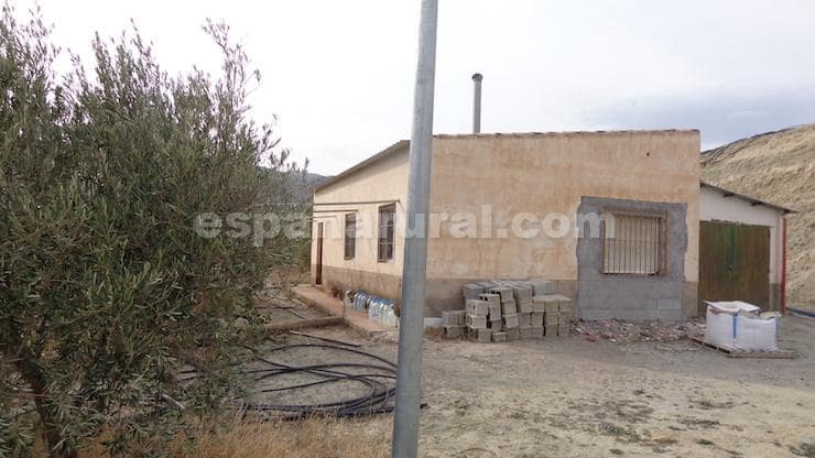 2 soveværelse Finca/Landehus til salg i Tijola - € 75.000 (Ref: 8048243)