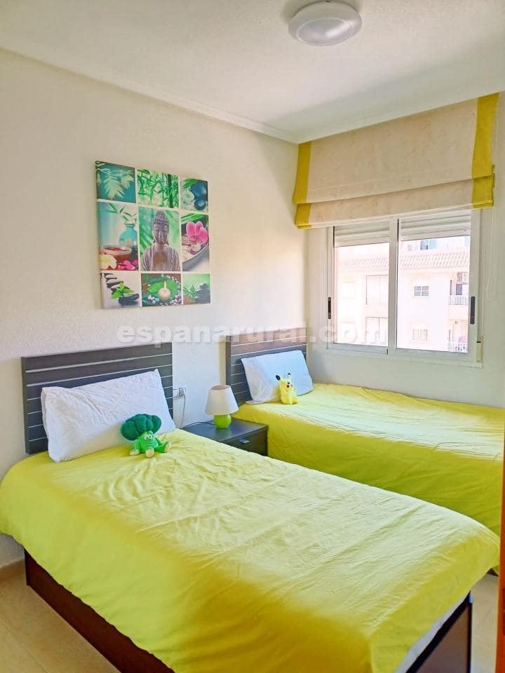 2 makuuhuone Huoneisto myytävänä paikassa Torrevieja - 140 000 € (Ref: 8164956)