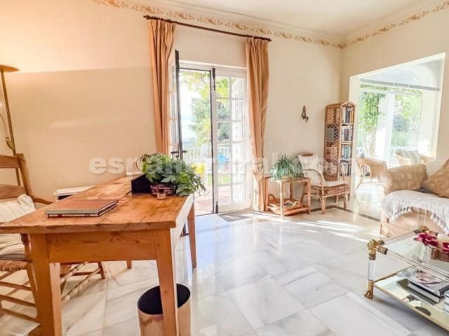 3 slaapkamer Villa te koop in Mijas Costa met zwembad - € 865.000 (Ref: 8210415)