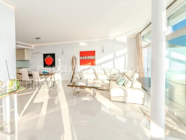 3 slaapkamer Appartement te koop in Zona Puerto Deportivo, Fuengirola met zwembad - € 1.100.000 (Ref: 8249640)