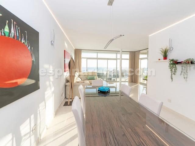 3 slaapkamer Appartement te koop in Zona Puerto Deportivo, Fuengirola met zwembad - € 1.100.000 (Ref: 8249640)