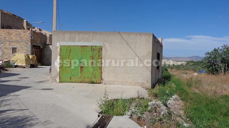 Finca/Herregård til salgs i Tijola - € 25 000 (Ref: 8267532)