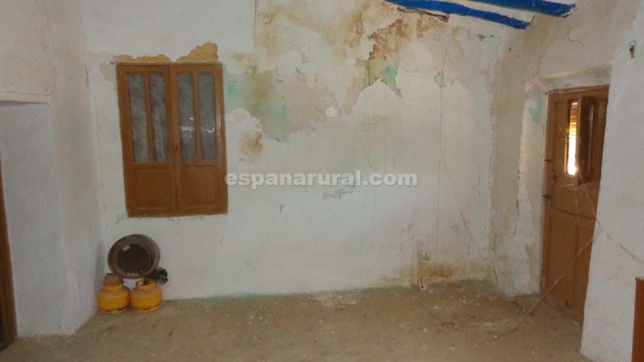 3 soveværelse Finca/Landehus til salg i Lubrin - € 46.000 (Ref: 8324148)