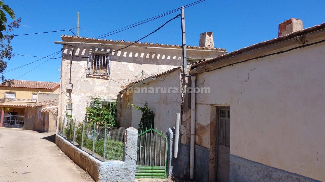 3 soveværelse Finca/Landehus til salg i Lubrin - € 46.000 (Ref: 8324148)