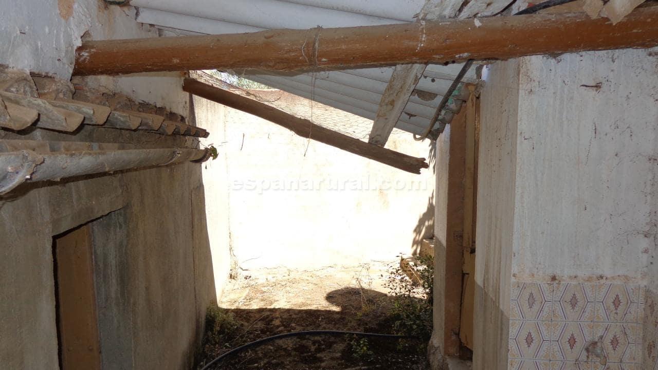 3 soveværelse Finca/Landehus til salg i Lubrin - € 46.000 (Ref: 8324148)