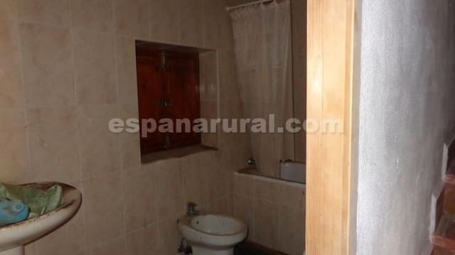 6 slaapkamer Finca/Landhuis te koop in Lubrín - € 129.000 (Ref: 8331110)