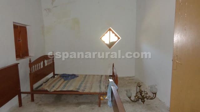 6 slaapkamer Finca/Landhuis te koop in Lubrín - € 129.000 (Ref: 8331110)