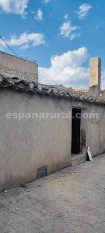 4 soveværelse Byhus til salg i El Hijate, Alcóntar - € 29.950 (Ref: 8581824)