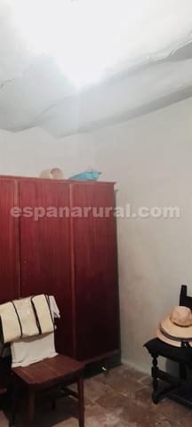 4 soveværelse Byhus til salg i El Hijate, Alcóntar - € 29.950 (Ref: 8581824)