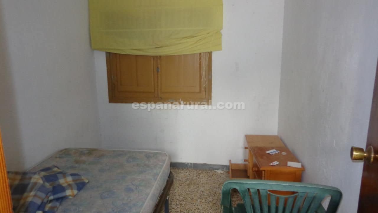 4 soveværelse Byhus til salg i Urracal - € 35.000 (Ref: 8590239)