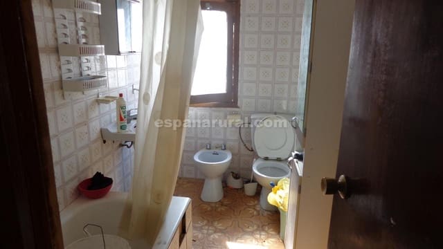 4 soveværelse Byhus til salg i Urrácal - € 35.000 (Ref: 8590239)