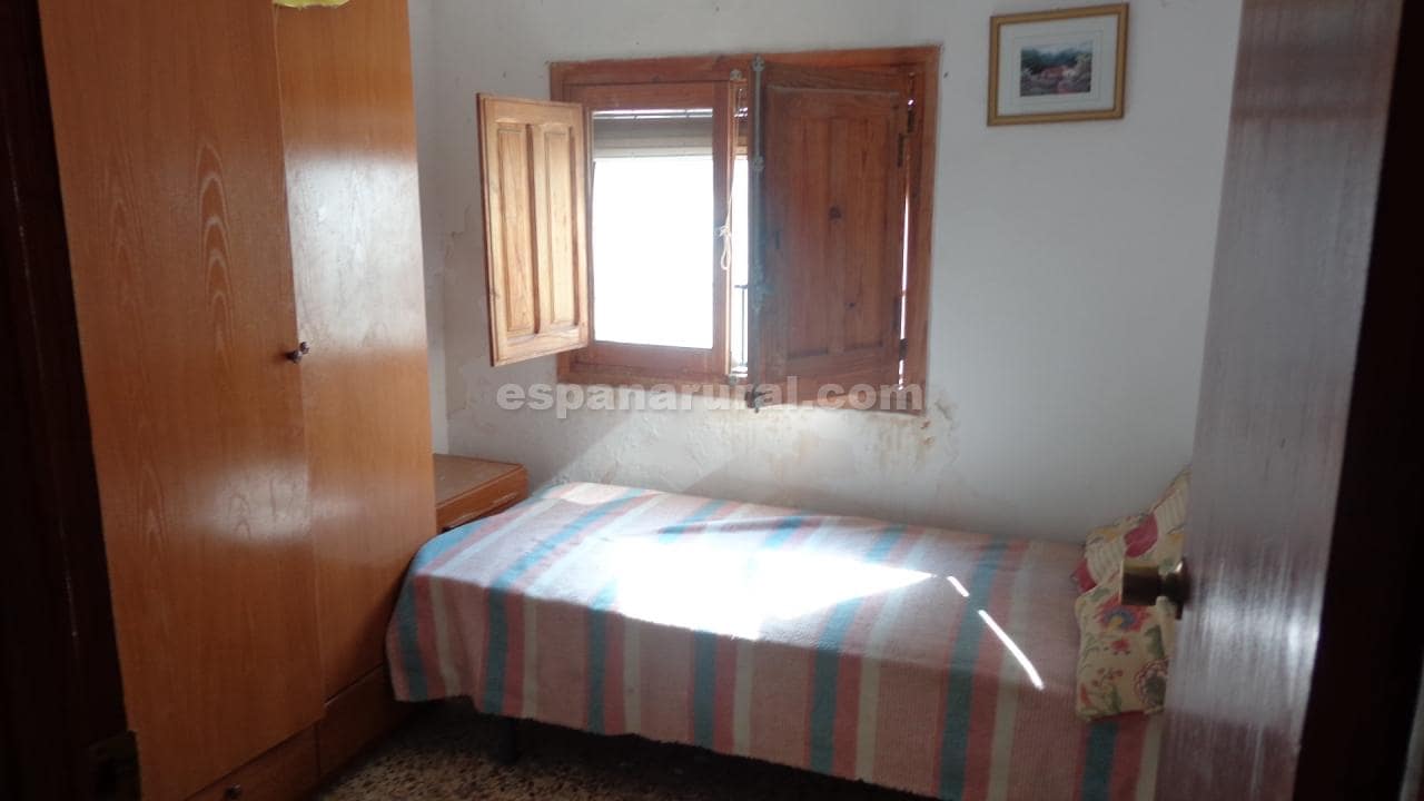 4 soveværelse Byhus til salg i Urracal - € 35.000 (Ref: 8590239)