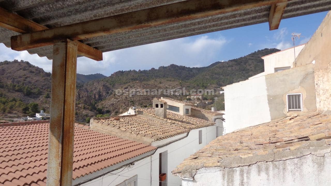 4 soveværelse Byhus til salg i Urracal - € 35.000 (Ref: 8590239)