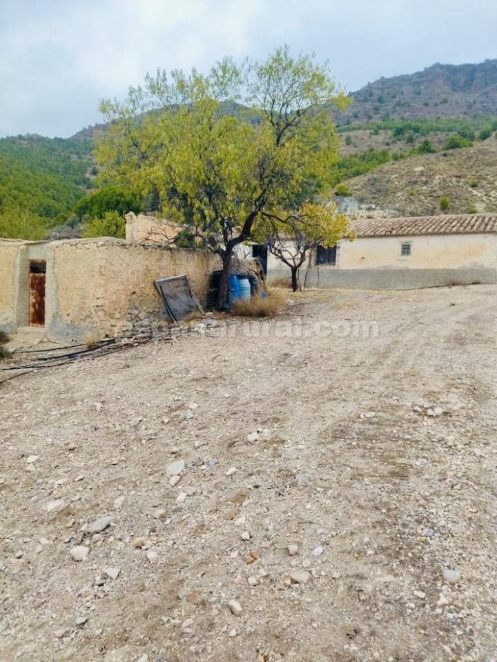 3 slaapkamer Finca/Landhuis te koop in Lucar - € 110.000 (Ref: 8603292)