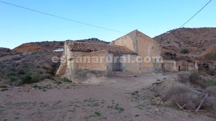 Finca/Casa Rural de 4 habitaciones en Albox en venta - 84.000 € (Ref: 8723590)