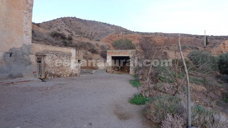 Finca/Casa Rural de 4 habitaciones en Albox en venta - 84.000 € (Ref: 8723590)