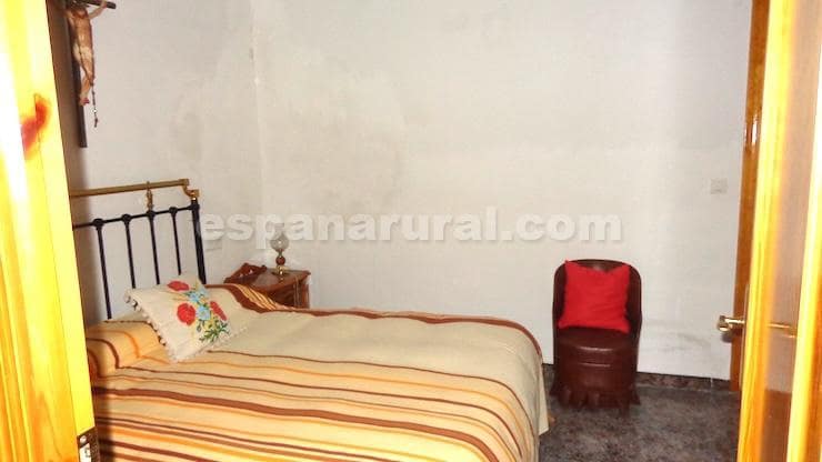 4 soveværelse Byhus til salg i Caniles - € 75.000 (Ref: 8788856)