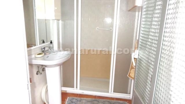 4 soveværelse Byhus til salg i Caniles - € 75.000 (Ref: 8788856)