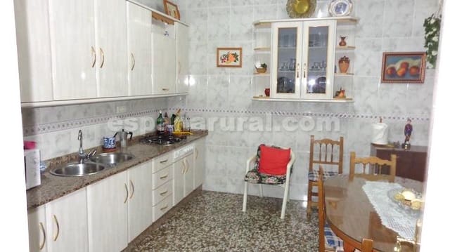 4 soveværelse Byhus til salg i Caniles - € 75.000 (Ref: 8788856)