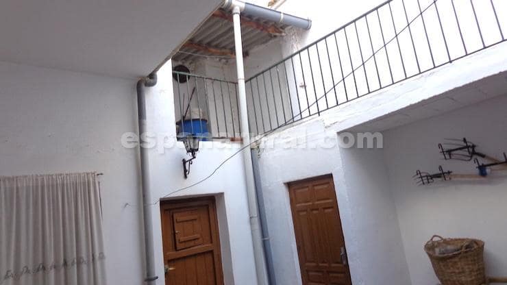 4 soveværelse Byhus til salg i Caniles - € 75.000 (Ref: 8788856)