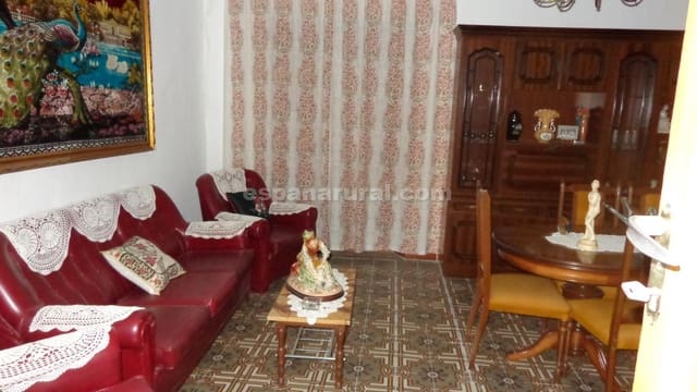 4 soveværelse Byhus til salg i Caniles - € 75.000 (Ref: 8788856)